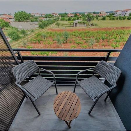 Apartments Mojeljeto Fazana Ngoại thất bức ảnh