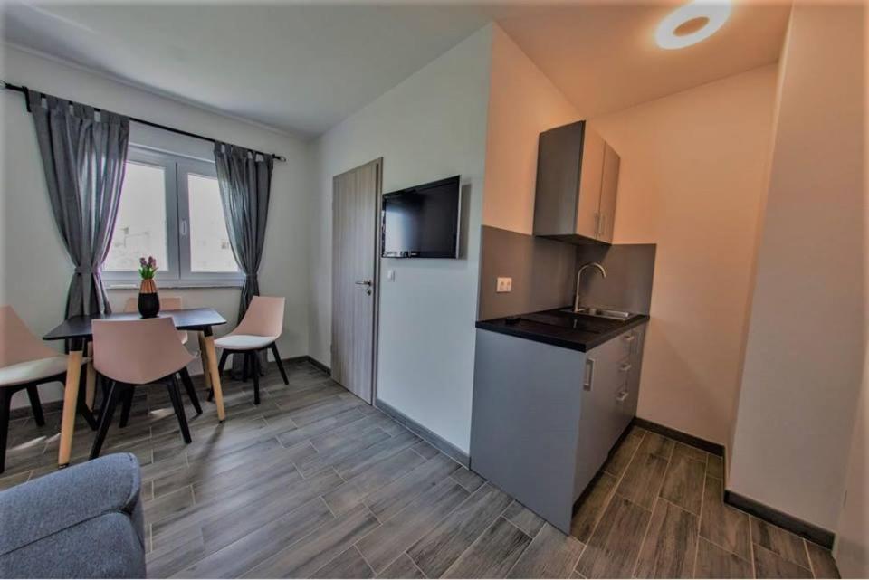Apartments Mojeljeto Fazana Ngoại thất bức ảnh