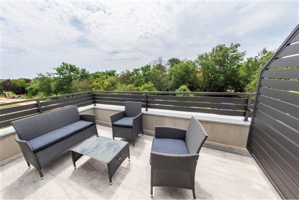 Apartments Mojeljeto Fazana Ngoại thất bức ảnh